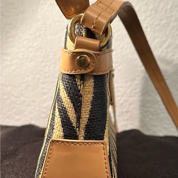 Ricardo Beverly Hills Women’s Small Zebra Print Purse - Picture 12 of 12